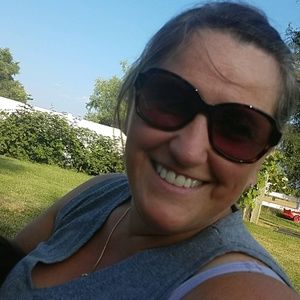 Meet your Posher, Heidi